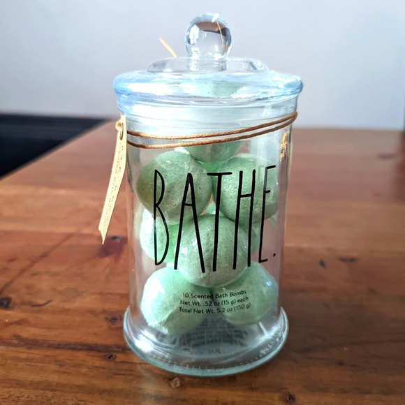 Rae Dunn ● Bath Bombs Mini Home Decor Eucalyptus Mint - Picture 1 of 4